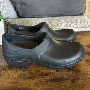 Crocs Women's Neria Pro II Clog Black